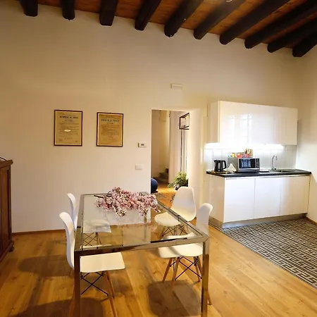 Apartahotel De' Giacomi