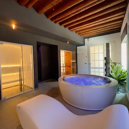 De' Giacomi Apartahotel